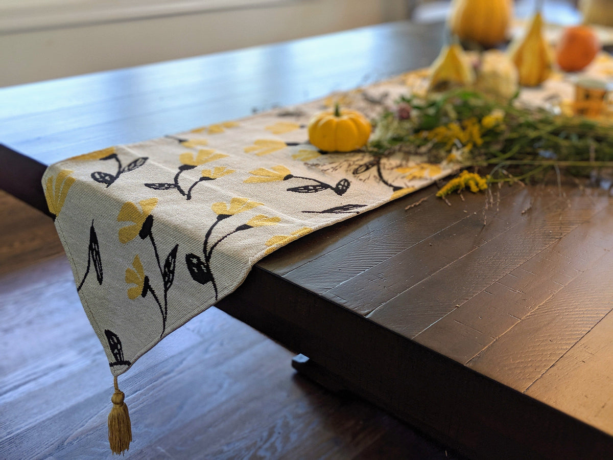 DaDa Bedding Yellow Fleur Floral Garden Woven Tapestry Dining Table Runner (18112)