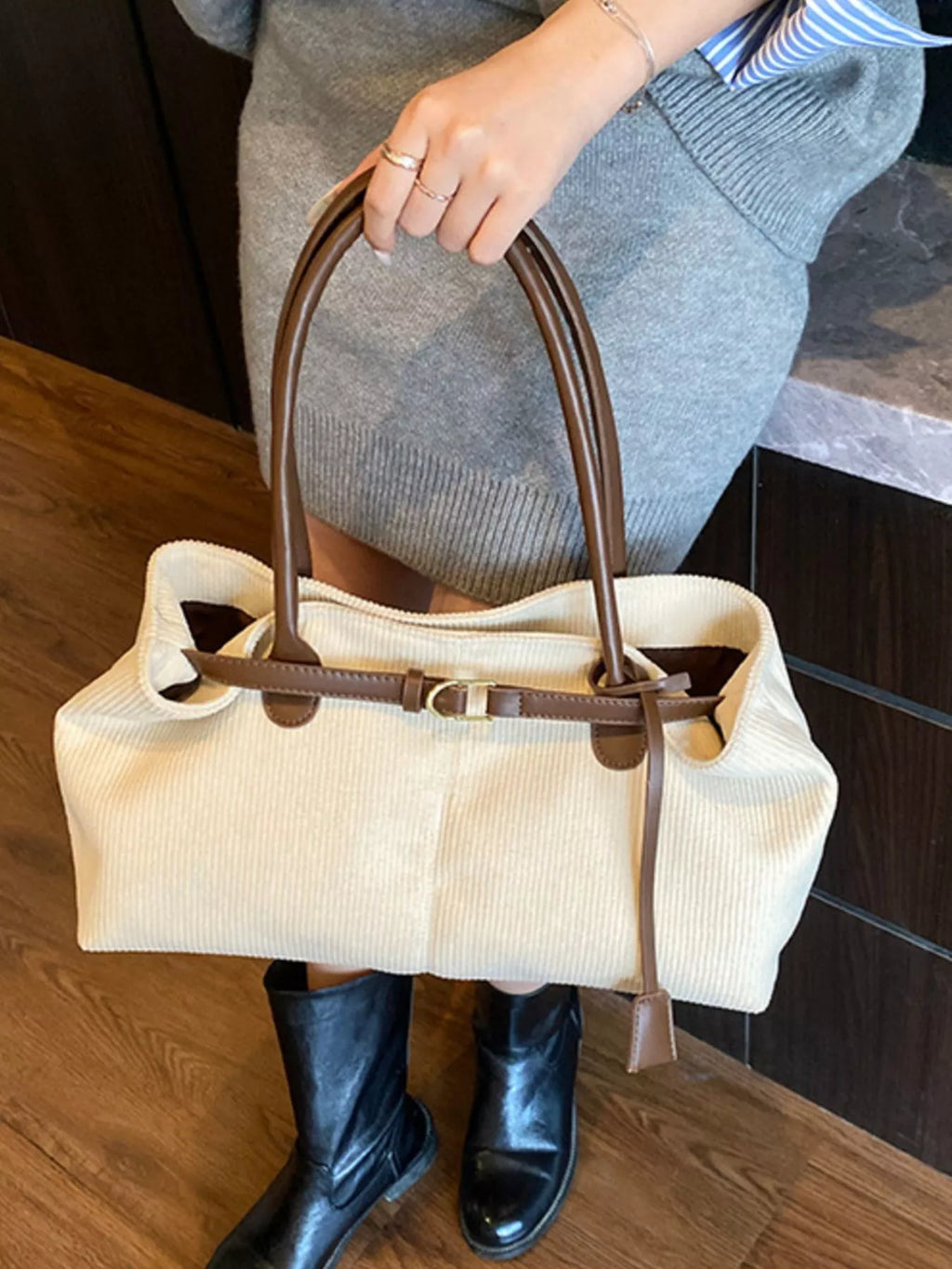 Buckle Decor Shoulder Bag