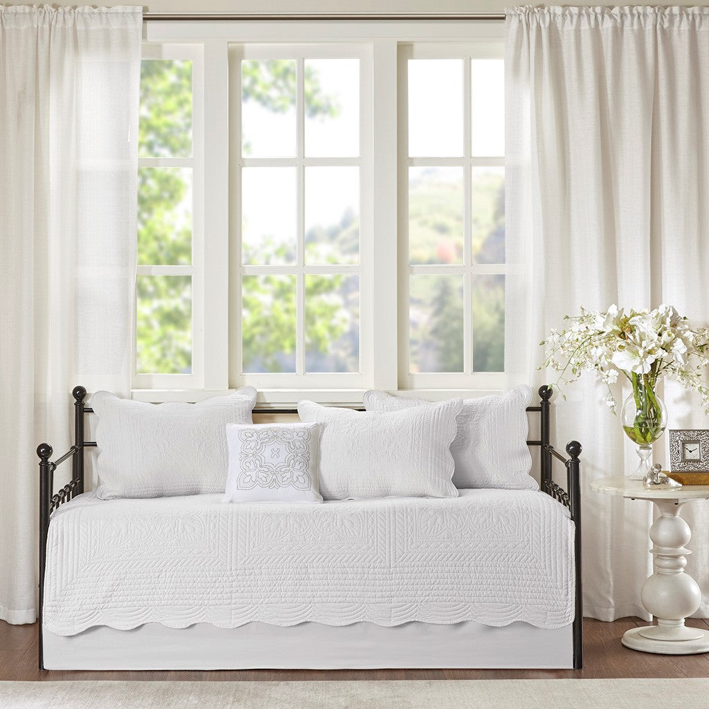 Reversible Scalloped Edge Daybed Cover Set with Antimicrobial Treatment - White or Blush