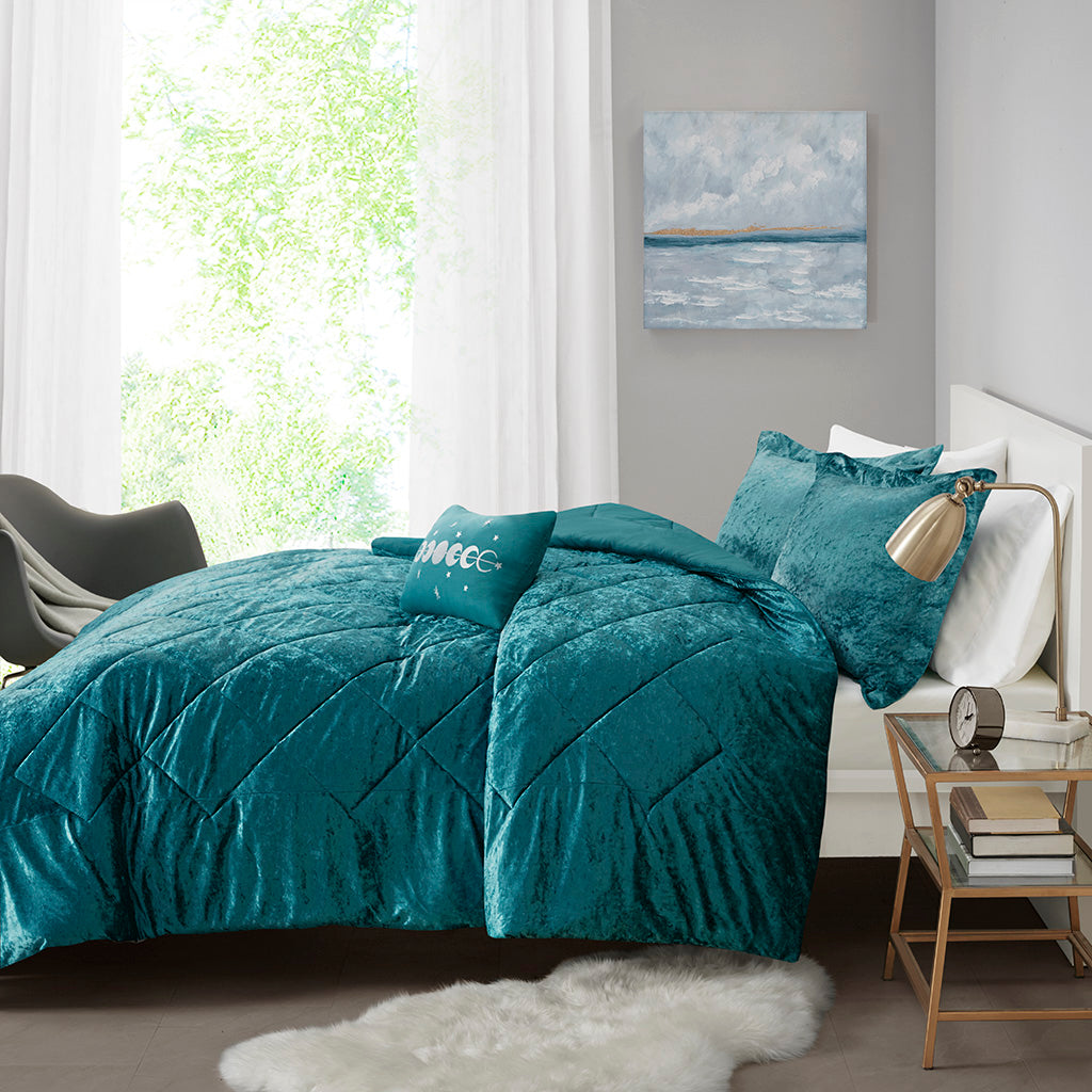 Velvet Full/Queen Comforter Set with Decorative Pillow - Teal or Black