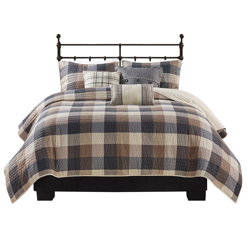 Printed Herringbone Quilt Set 6 Piece with Throw Pillows - Gray Plaid