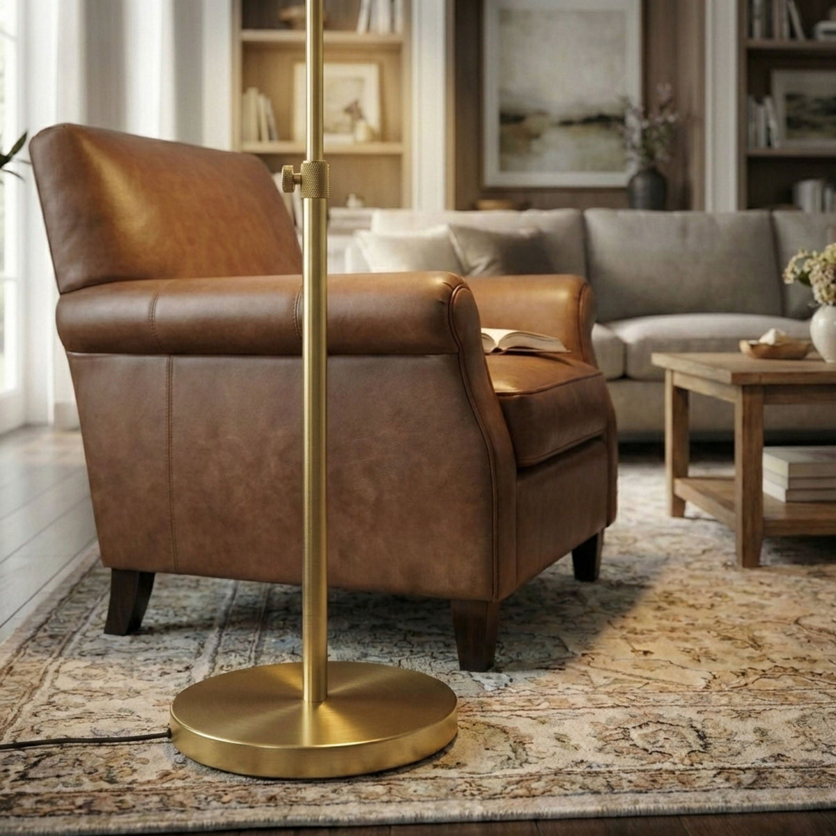 Verve Floor Lamp with On/Off Switch - Gold
