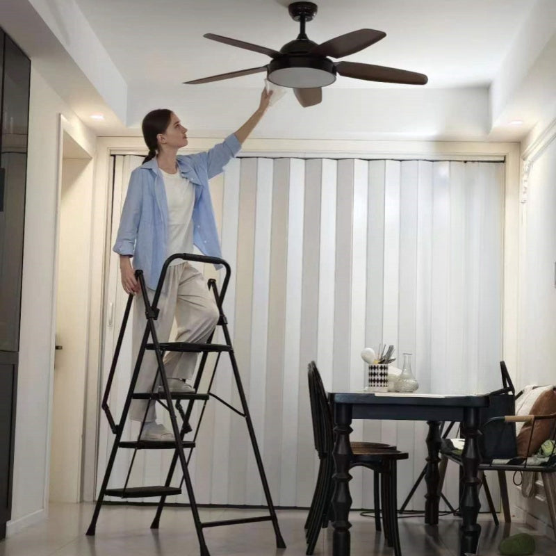 Four Step Ladder with Anti-Slip Pedals - Steel