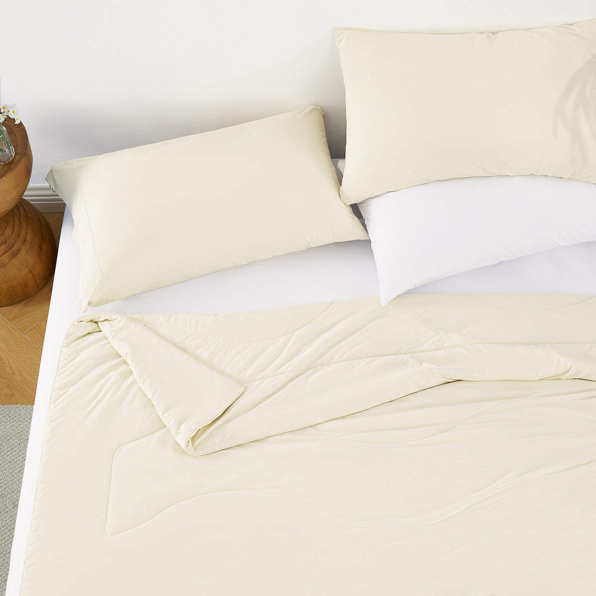 Cooling DA Comforter with Lightweight Nylon Blend - Ivory or Gray