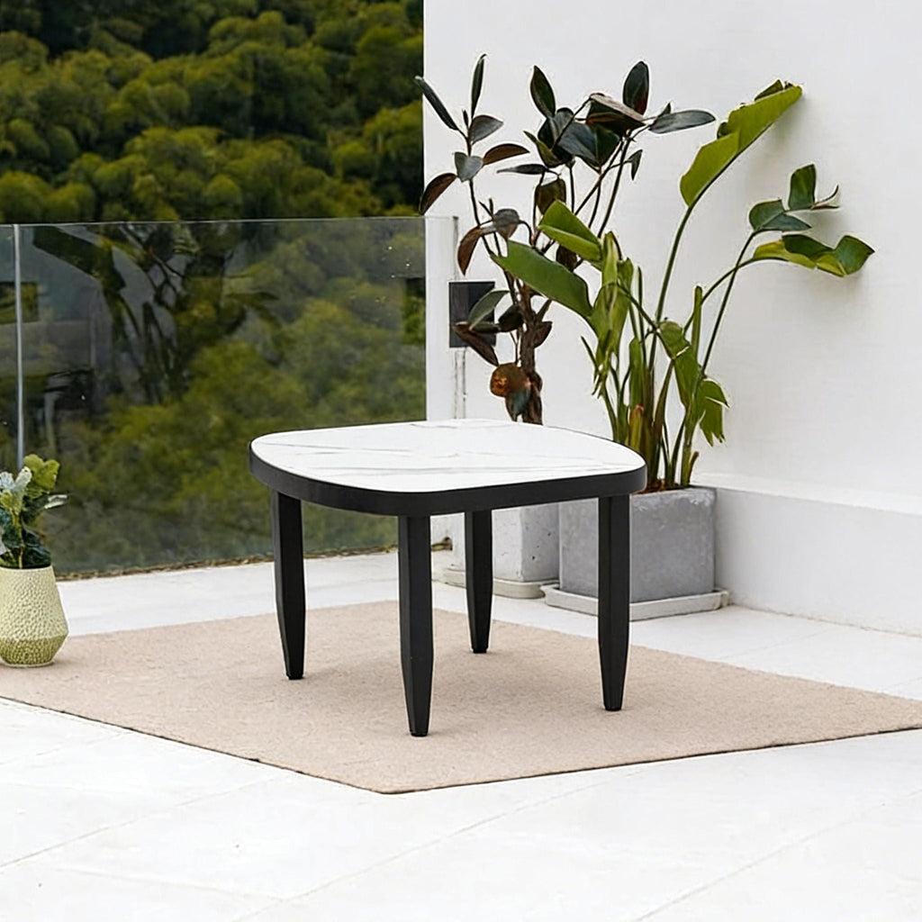 Outdoor Elegance Coffee Table with Rounded Corners – White or Black