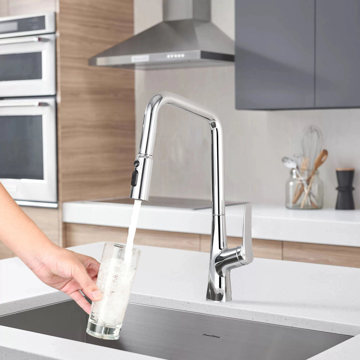 Professional Kitchen Faucet with 3-Function 360 Sprayer - Black or Pearl Silver