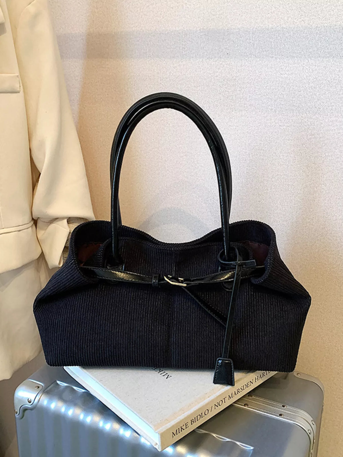 Buckle Decor Shoulder Bag