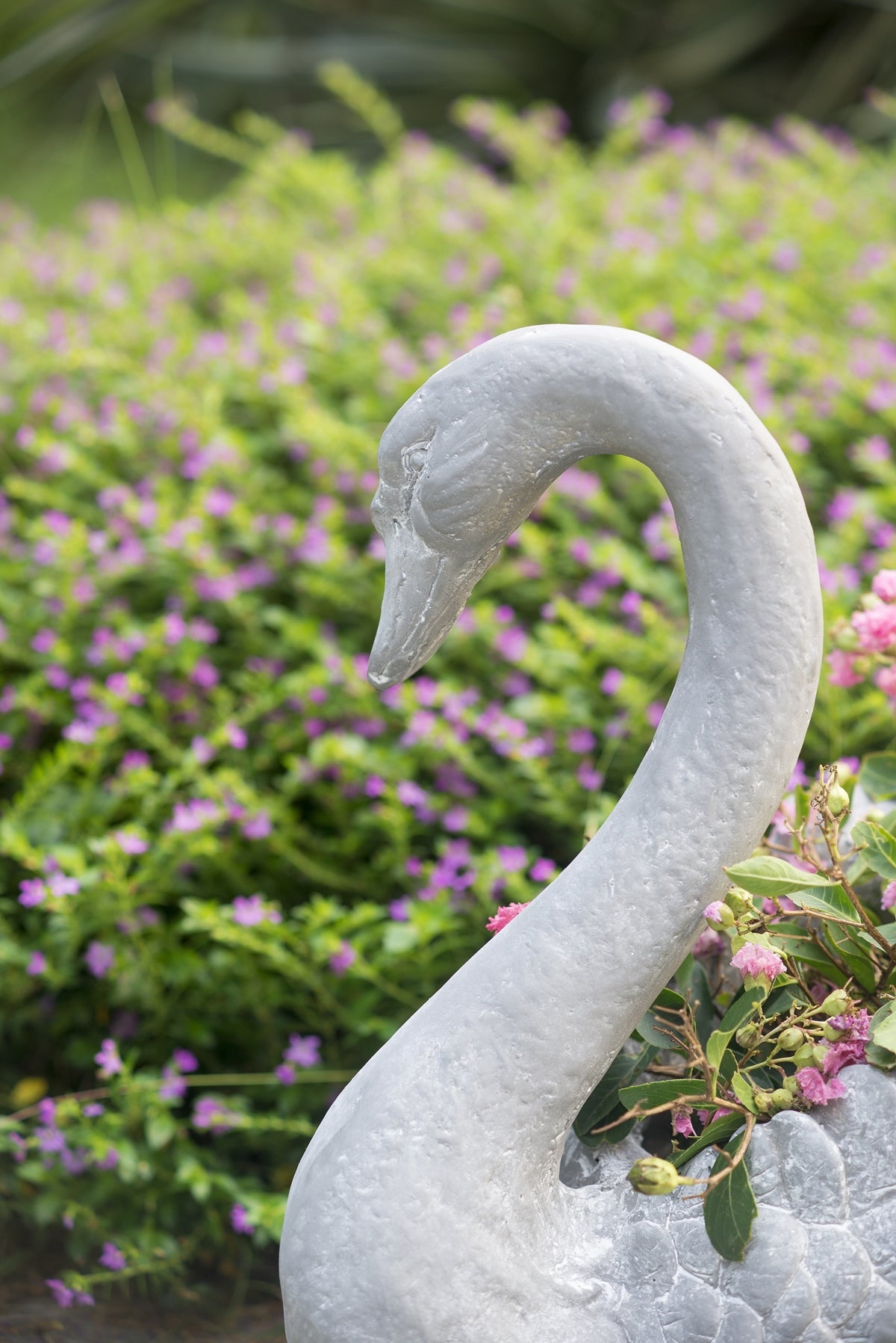 MGO Swan Planter with Decorative Sculpted Design - White