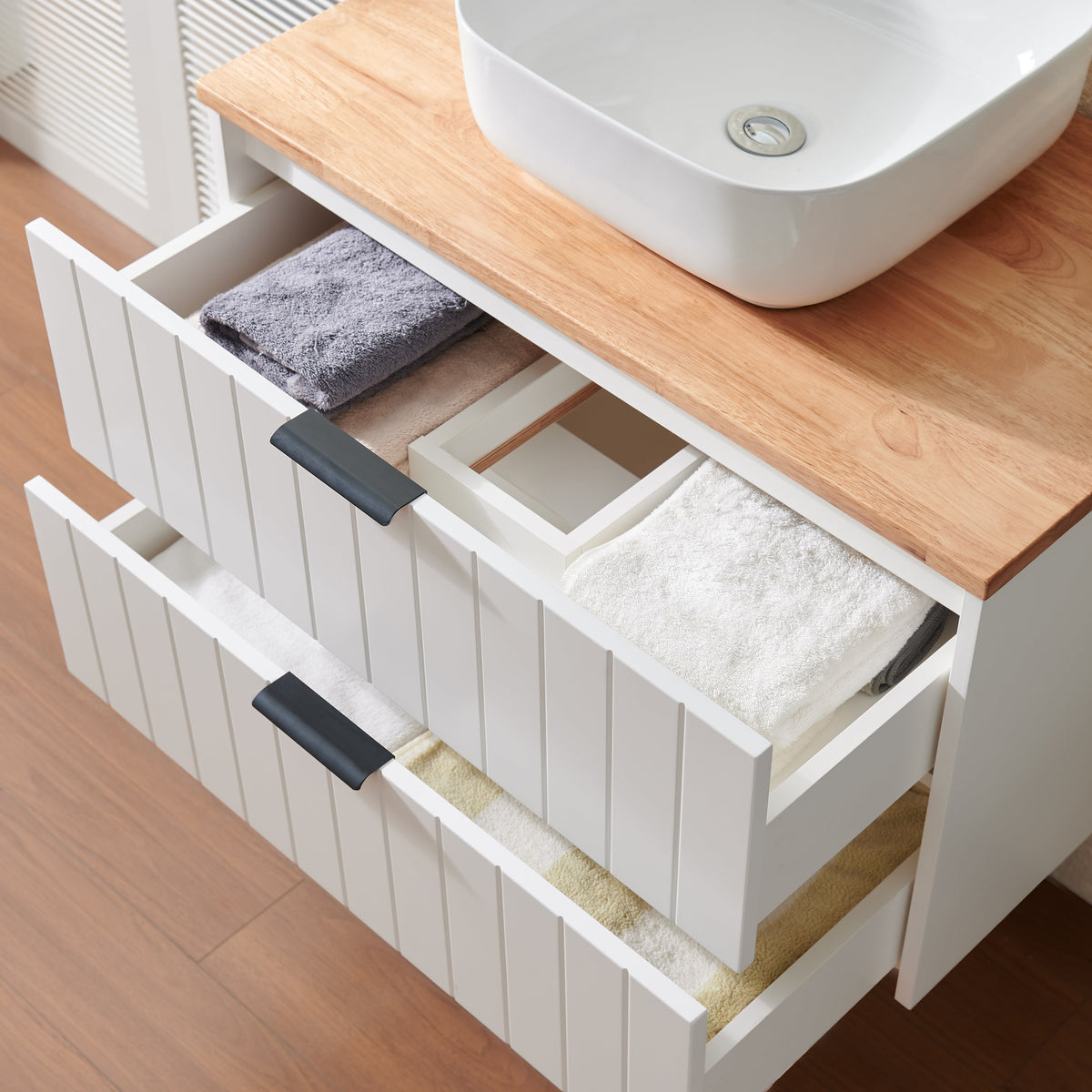 32-Inch Double Drawer Wall-Mounted Bathroom Vanity with Solid Wood Construction