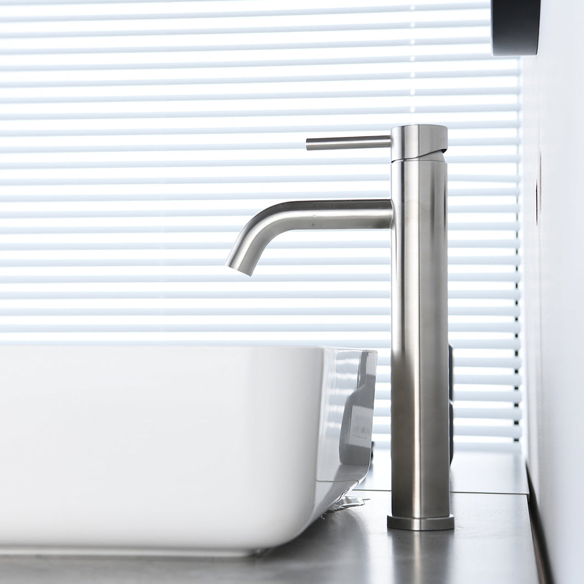 Single Hole Single Handle Bathroom Sink Faucet with Spot-Resistant Finish - Matte Black, Brushed Nickel, Brushed Gold