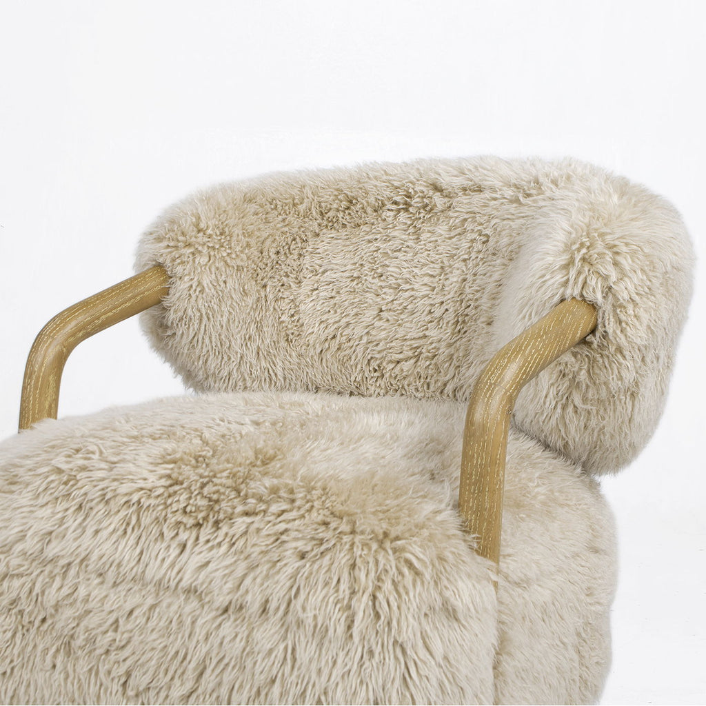 Rustic Oak Sheepskin Upholstered Arm Chair with Ergonomic Comfort - Taupe Beige