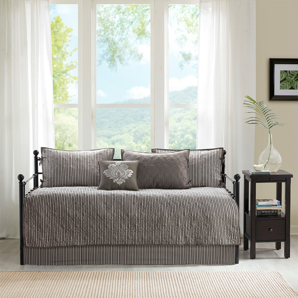 Reversible Daybed Cover Set with Antimicrobial Treatment – Dark