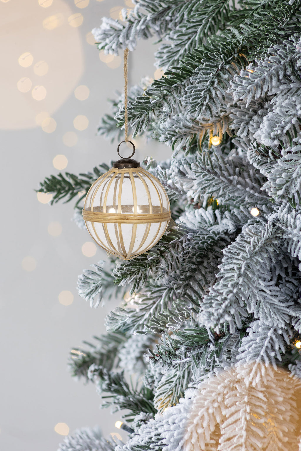 Decorative Glass X-Mas Hanging Ornament Set of 3 with Elegant Design - Clear Glass