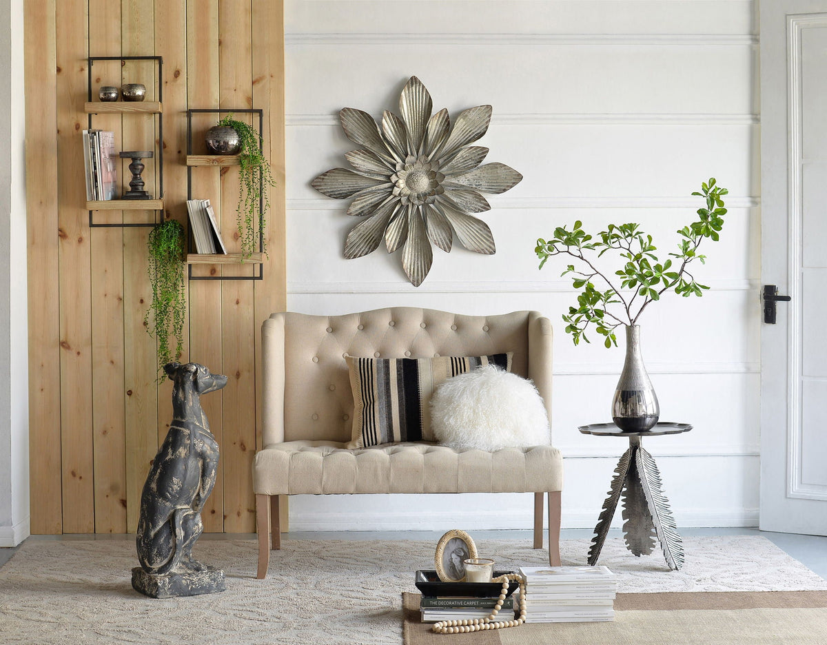 Leaf Side Table with Nature-Inspired Design - Silver