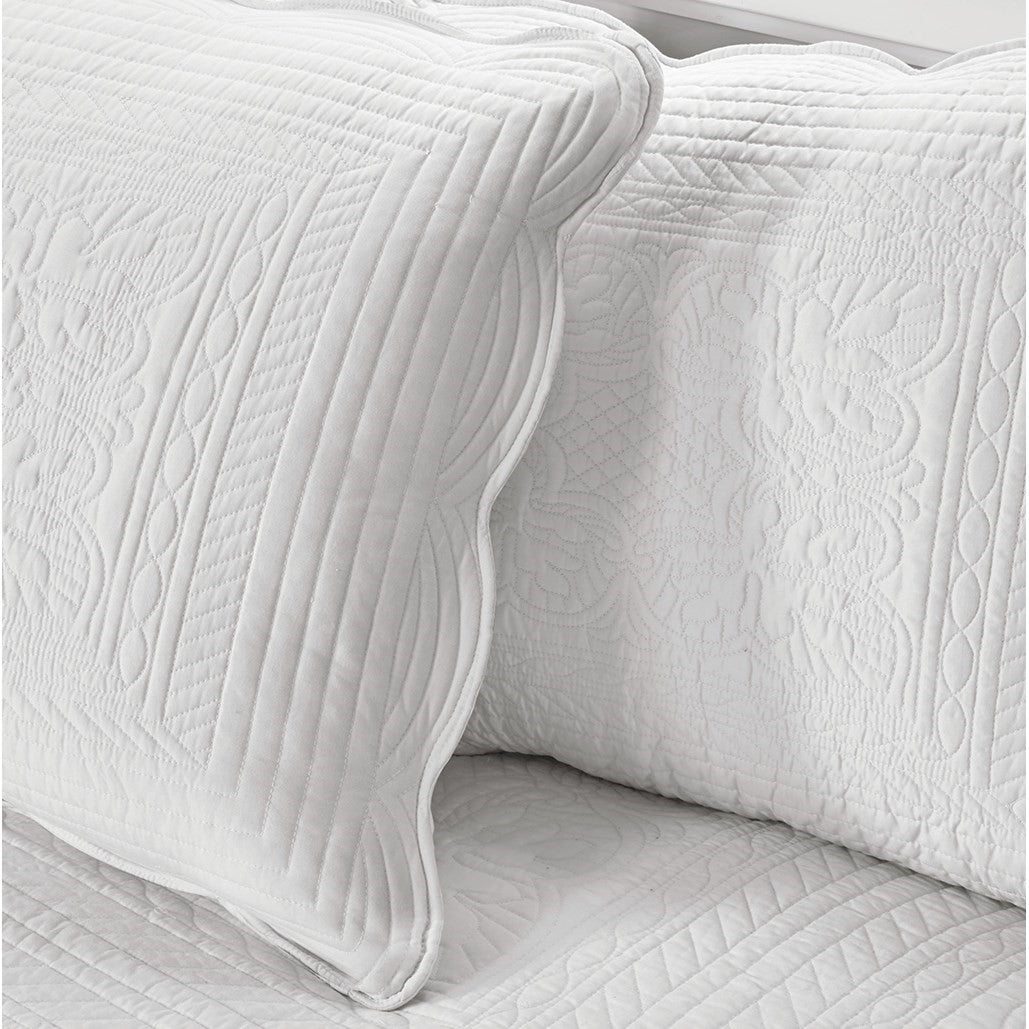 Reversible Scalloped Edge Daybed Cover Set with Antimicrobial Treatment - White or Blush