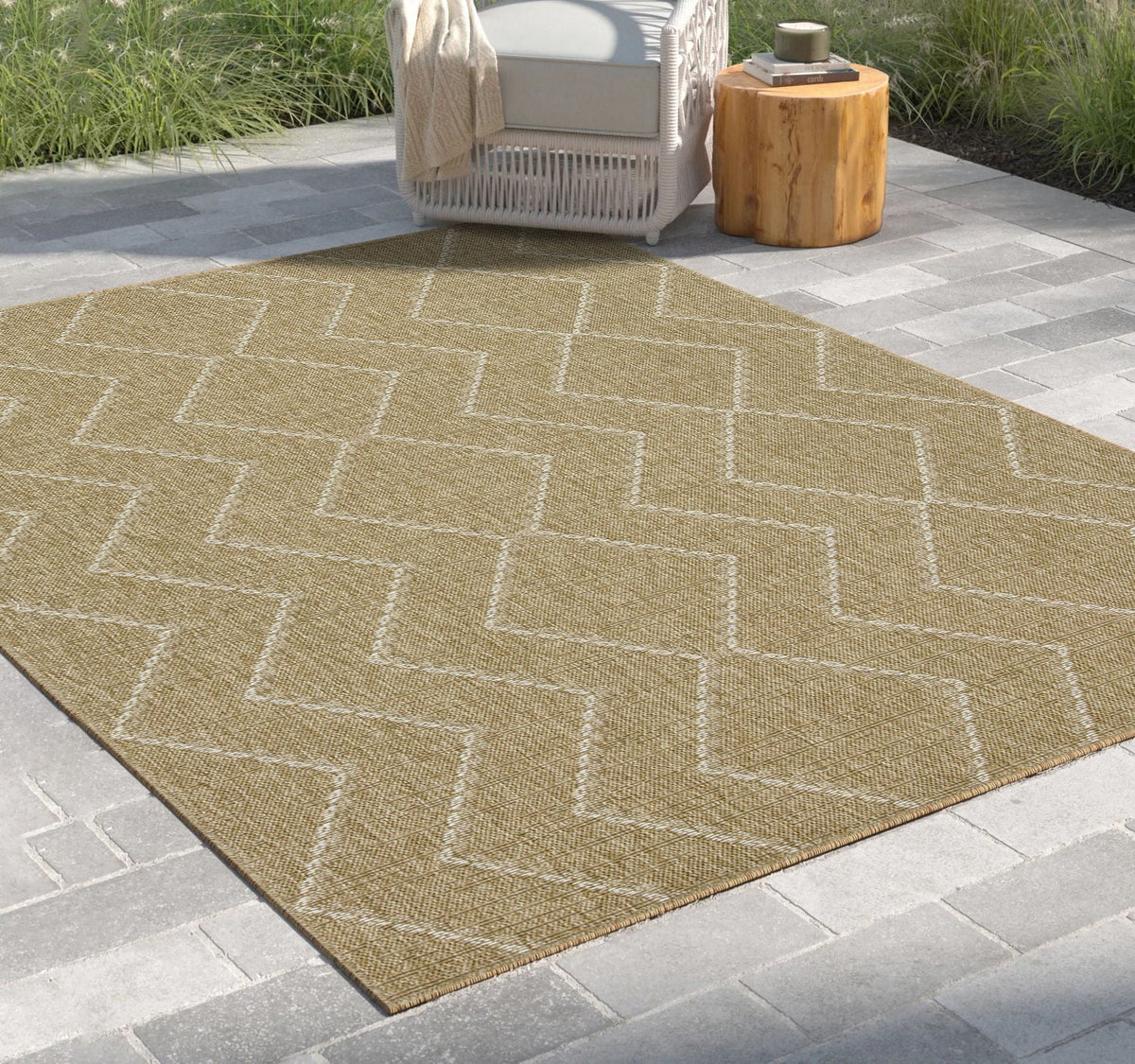 Jute Indoor Outdoor Area Rug with Modern Diamond Pattern - Light Brown