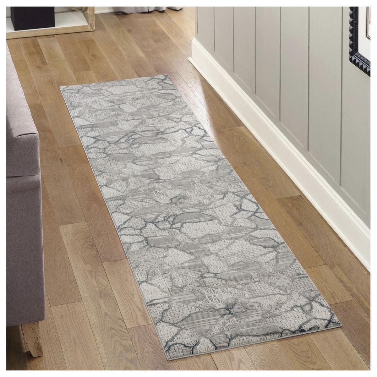 Geometric Area Rug with 3D Effect - Gray