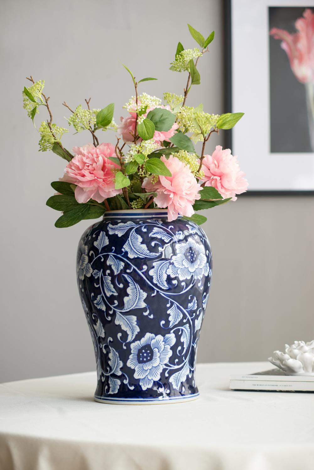 Porcelain Decorative Ginger Jar with Classic Floral Pattern - Blue