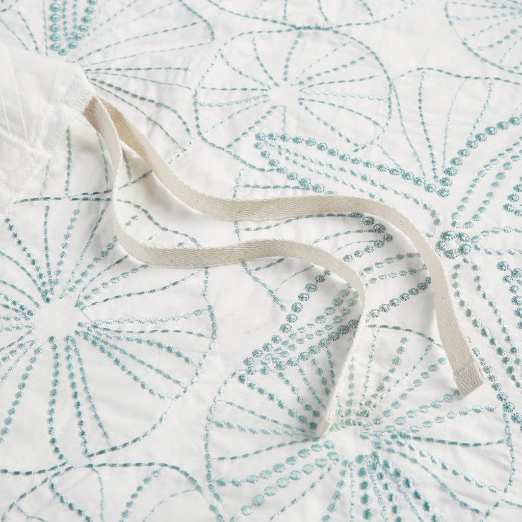 White King Duvet Cover Mini Set with Seashell Embroidery
