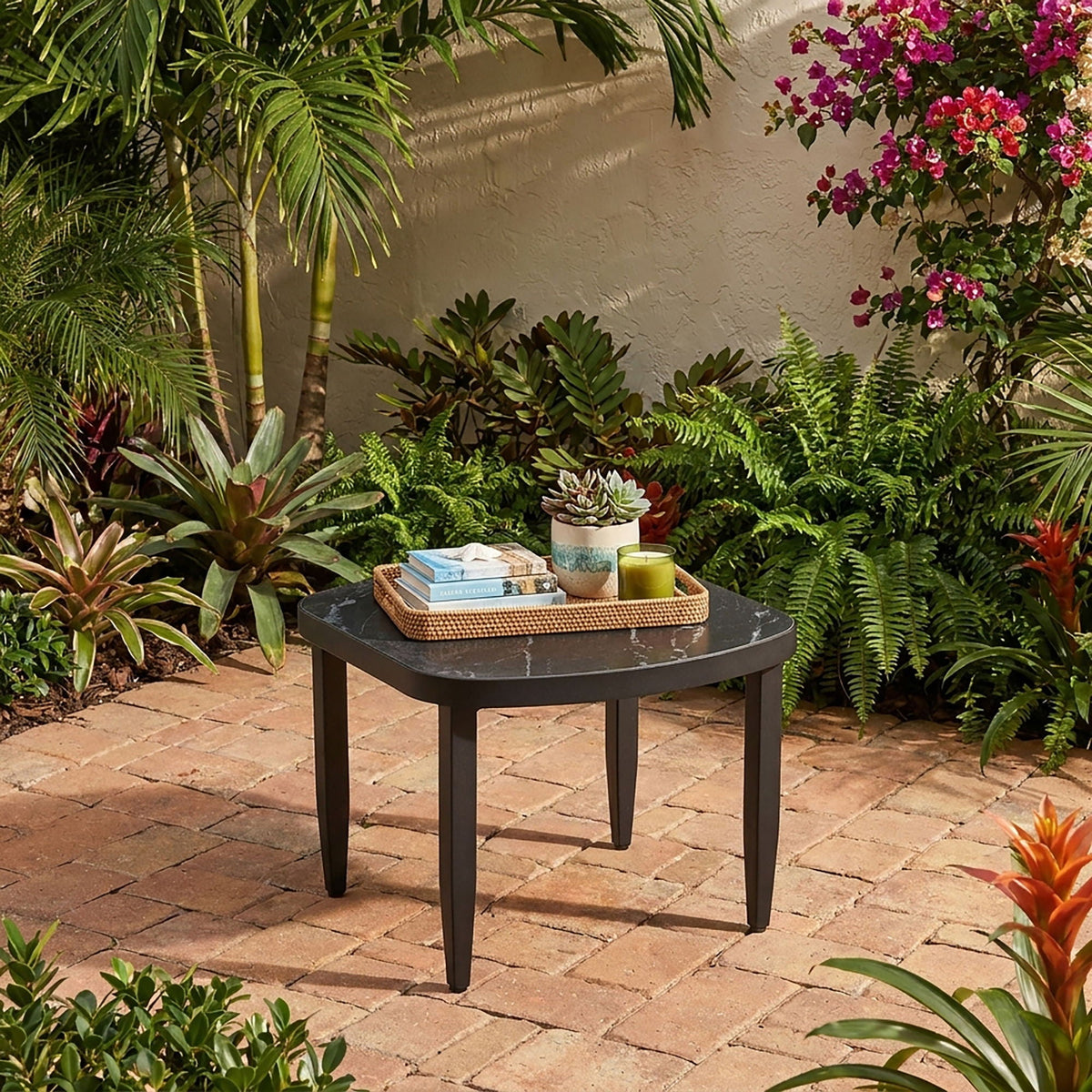 Outdoor Elegance Coffee Table with Rounded Corners – White or Black