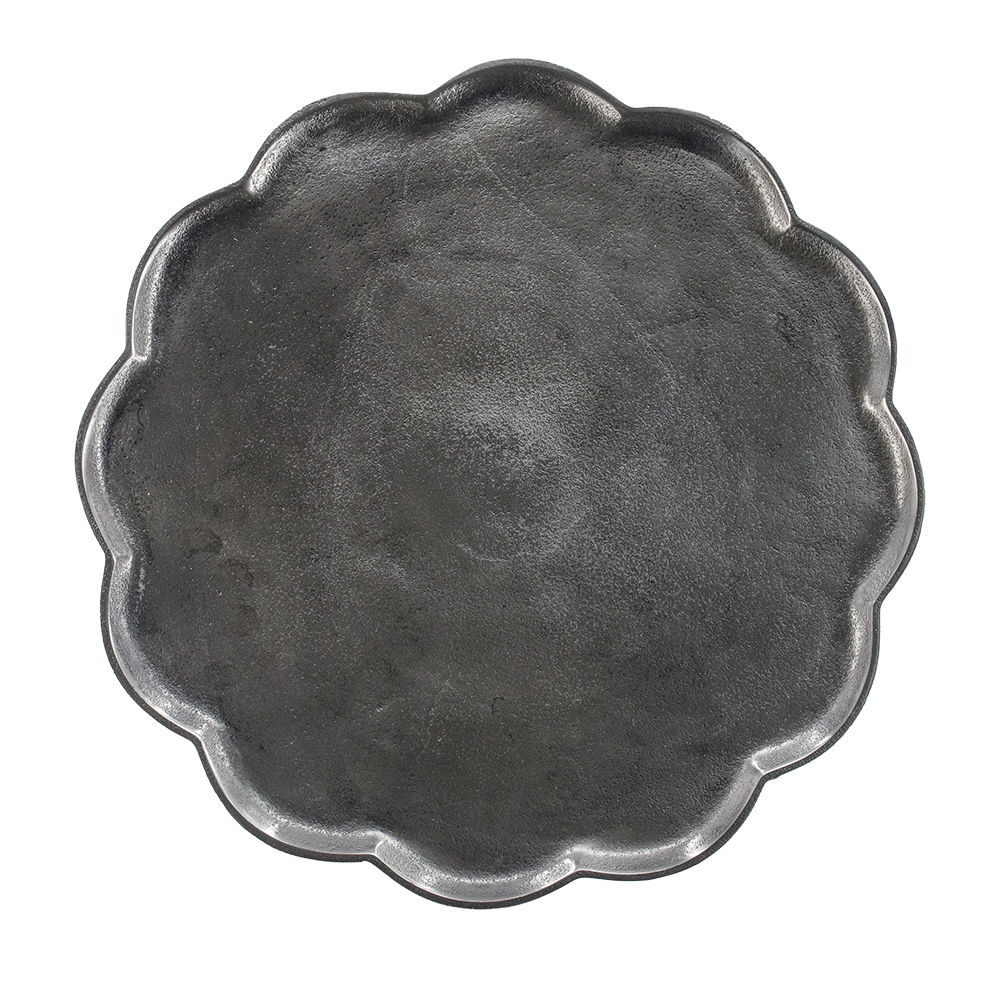 Leaf Side Table with Nature-Inspired Design - Silver