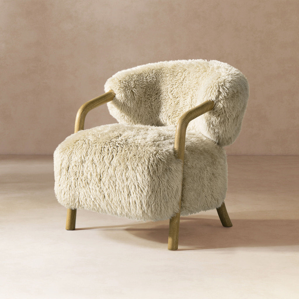 Rustic Oak Sheepskin Upholstered Arm Chair with Ergonomic Comfort - Taupe Beige
