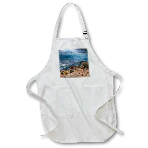 Apron - Sunrays shining on desert floor Photography - Landscapes