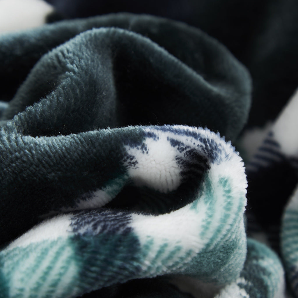 Tache Forest Green Plaid Flannel Throw Blanket (4023)