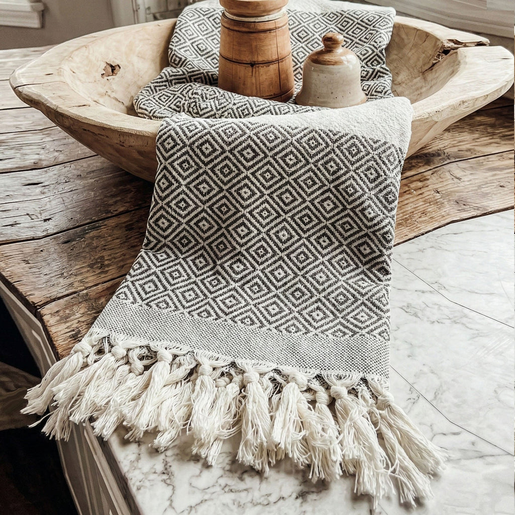 Haley Diamond Towel 200GSM