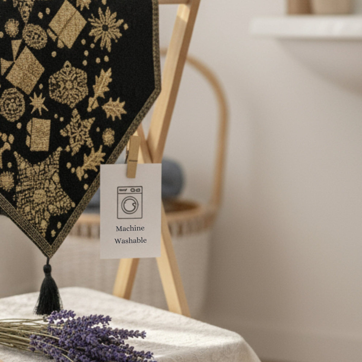 DaDa Bedding Magical Golden Reindeer Woven Tapestry Dining Table Runner (18272)