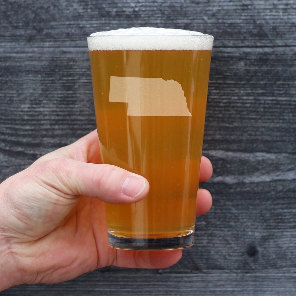 Nebraska State Outline Pint Glass for Beer - State Themed Drinking Decor and Gifts for Nebraskan Women & Men - 16 Oz Glasses