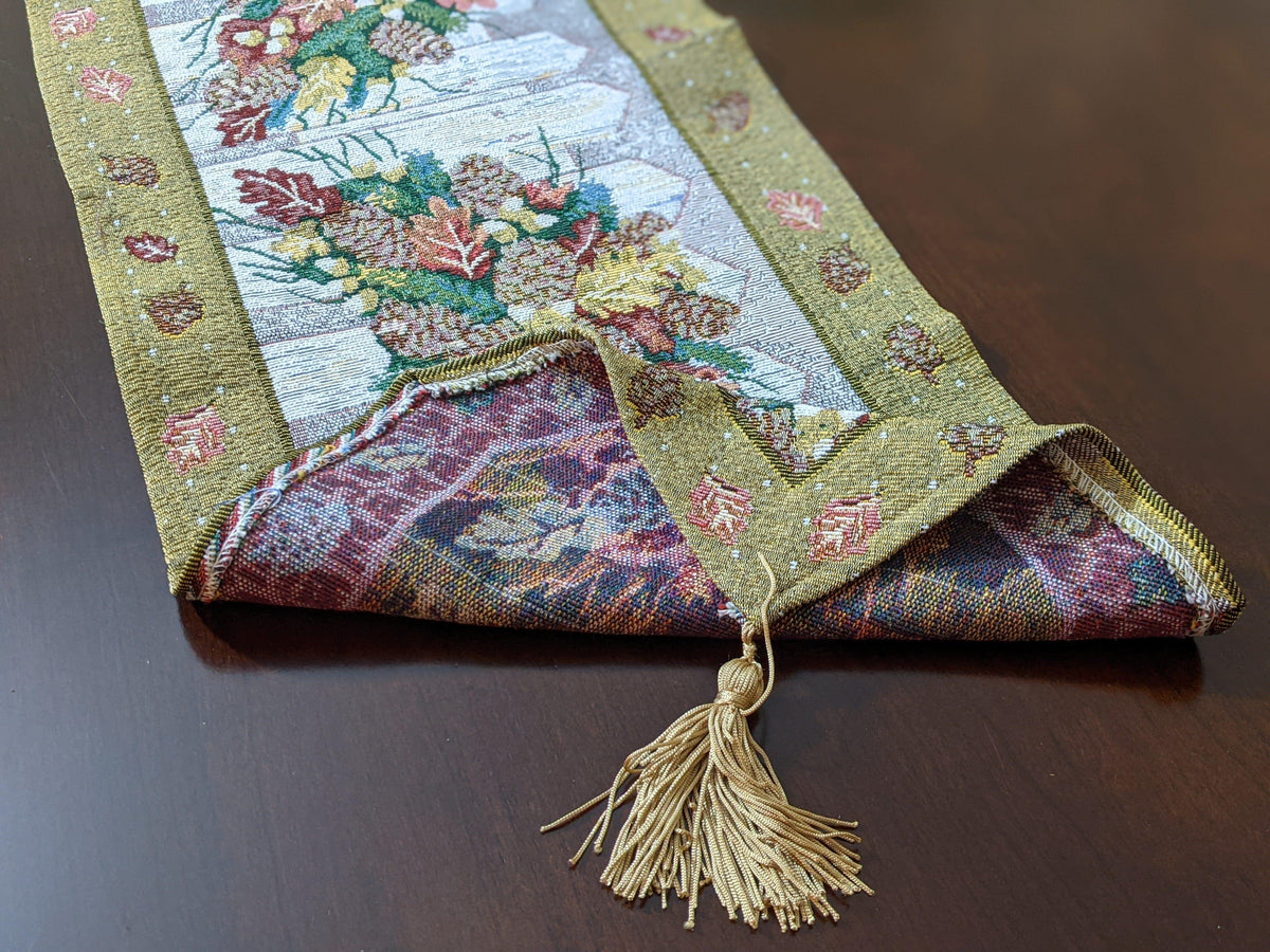 DaDa Bedding Rustic Floral Bouquet Lights Holiday Tapestry Dining Table Runner (6068)