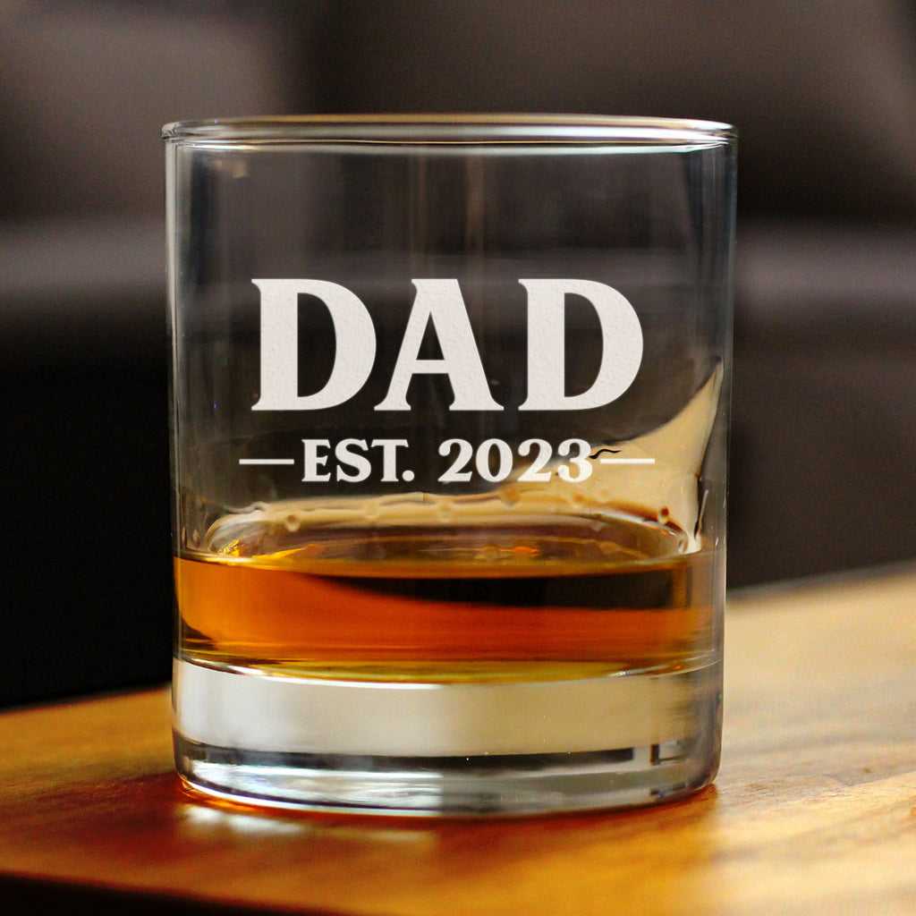 Dad Est. 2023 - Bold - 10 Ounce Rocks Glass