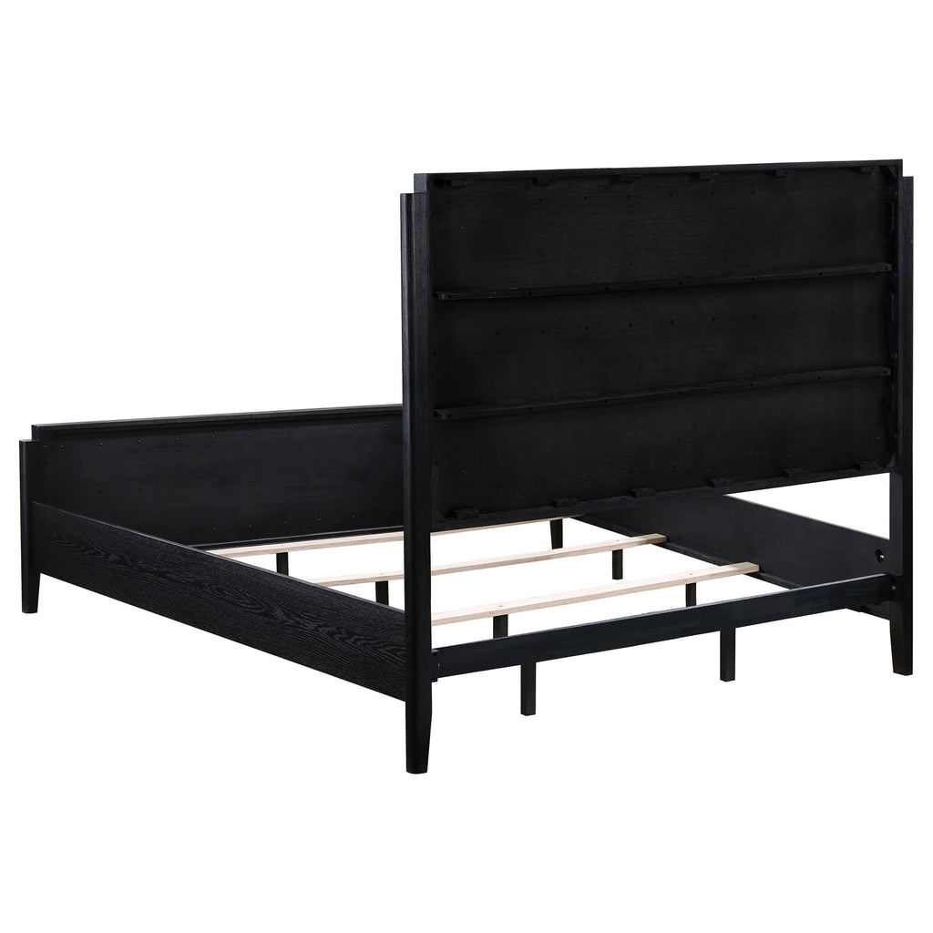 Brookmead 4-piece Upholstered Eastern King Bedroom Set Black