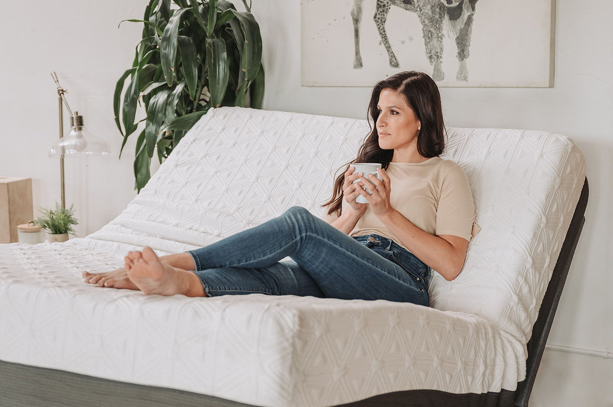 8" Gel Memory Foam Mattress with Cooling Gel Layers - White