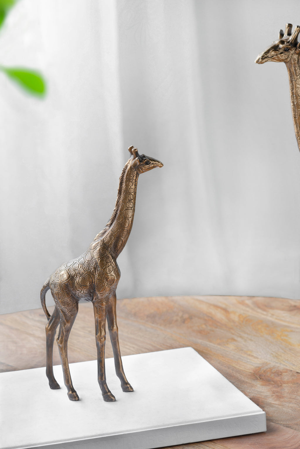 5.9x2.2x11.2" Giraffe Statuette