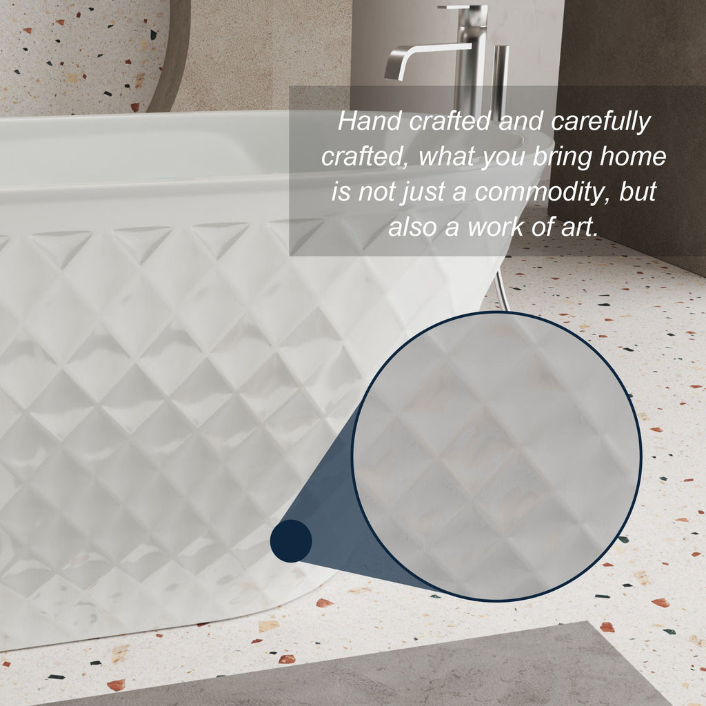 Freestanding Bathtub with Diamond Pattern Design - White or Black