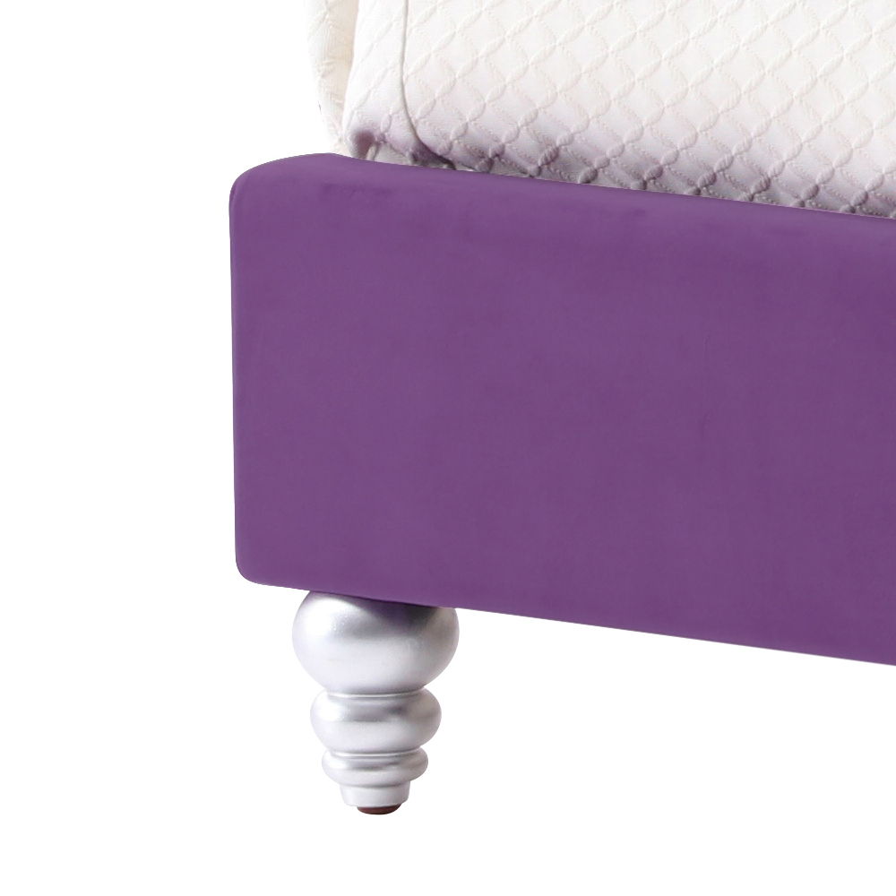 Transitional Upholstered Bed with Jewel Tufting – Multiple Colors