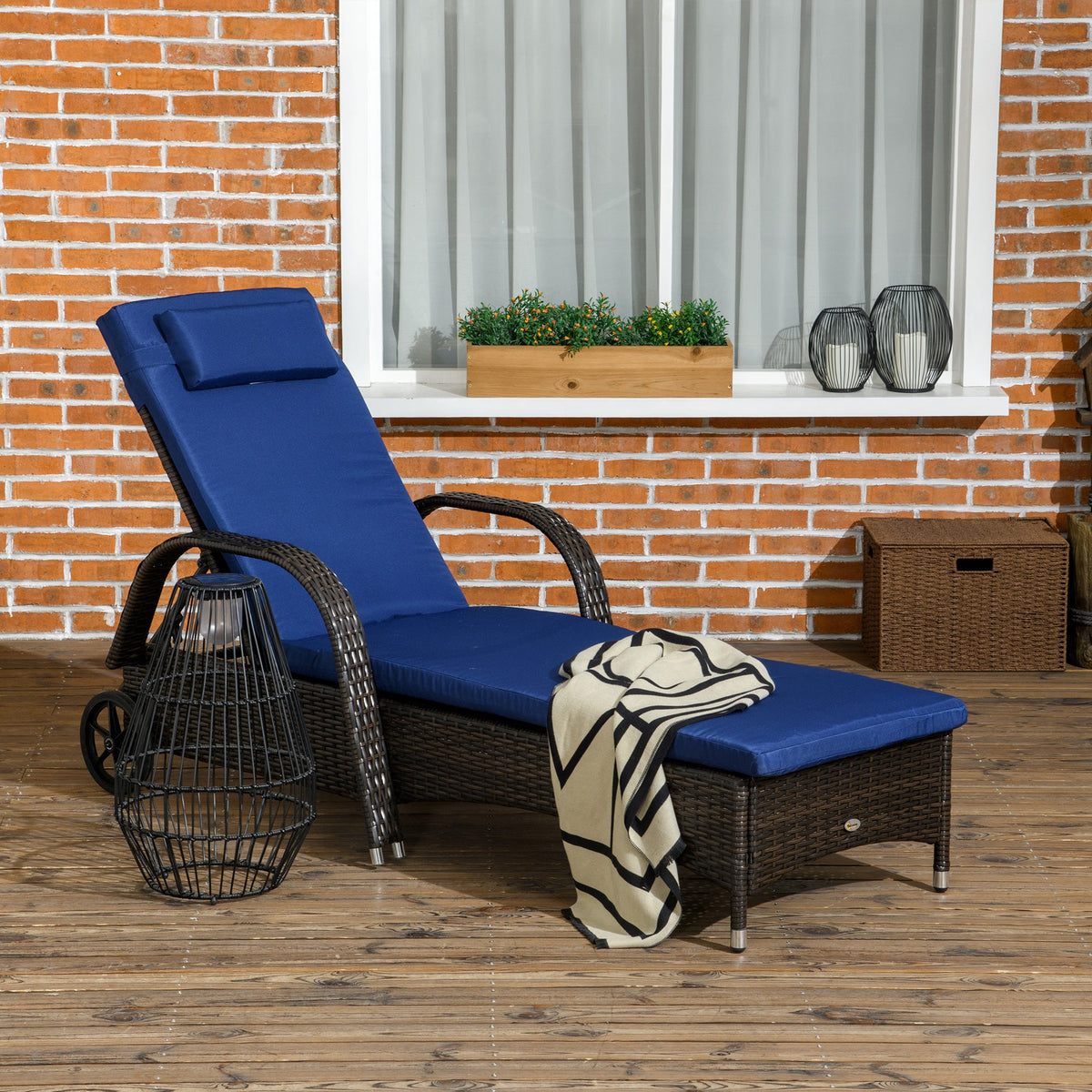 Wicker Outdoor Chaise Lounge with Adjustable Backrest - Brown