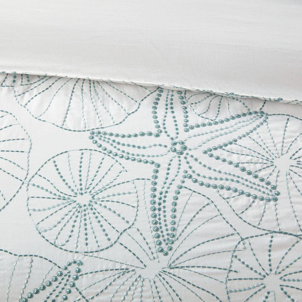 White King Duvet Cover Mini Set with Seashell Embroidery