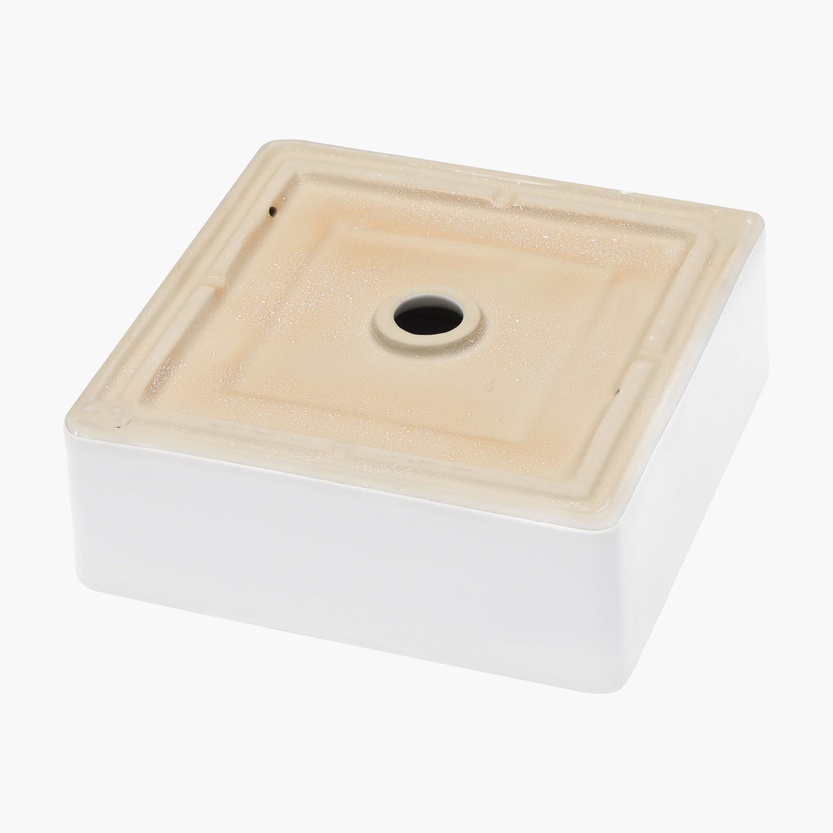 Elegant European Style Ceramic Square Vessel Bathroom Sink with Stain-Resistant Surface - White