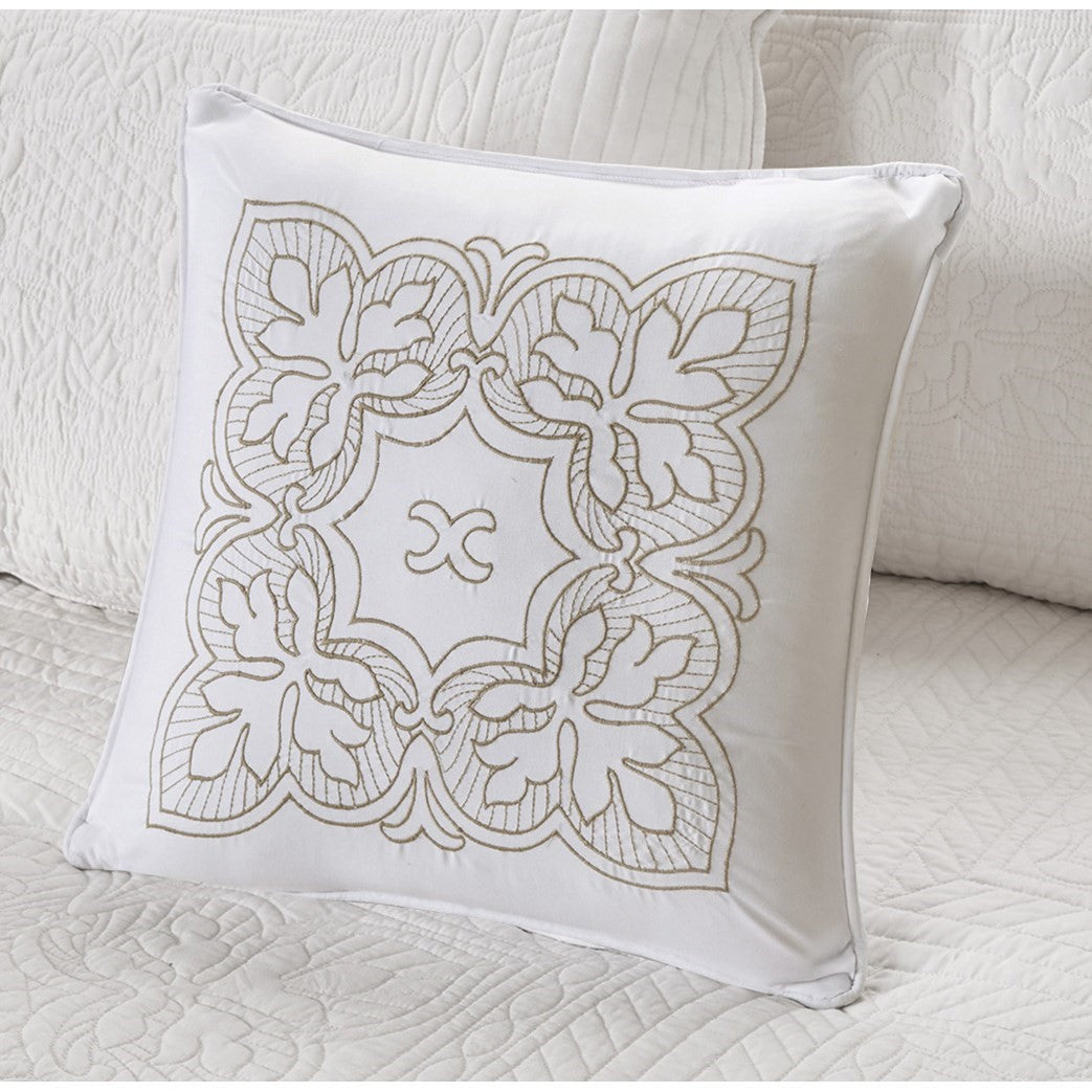 Reversible Scalloped Edge Daybed Cover Set with Antimicrobial Treatment - White or Blush