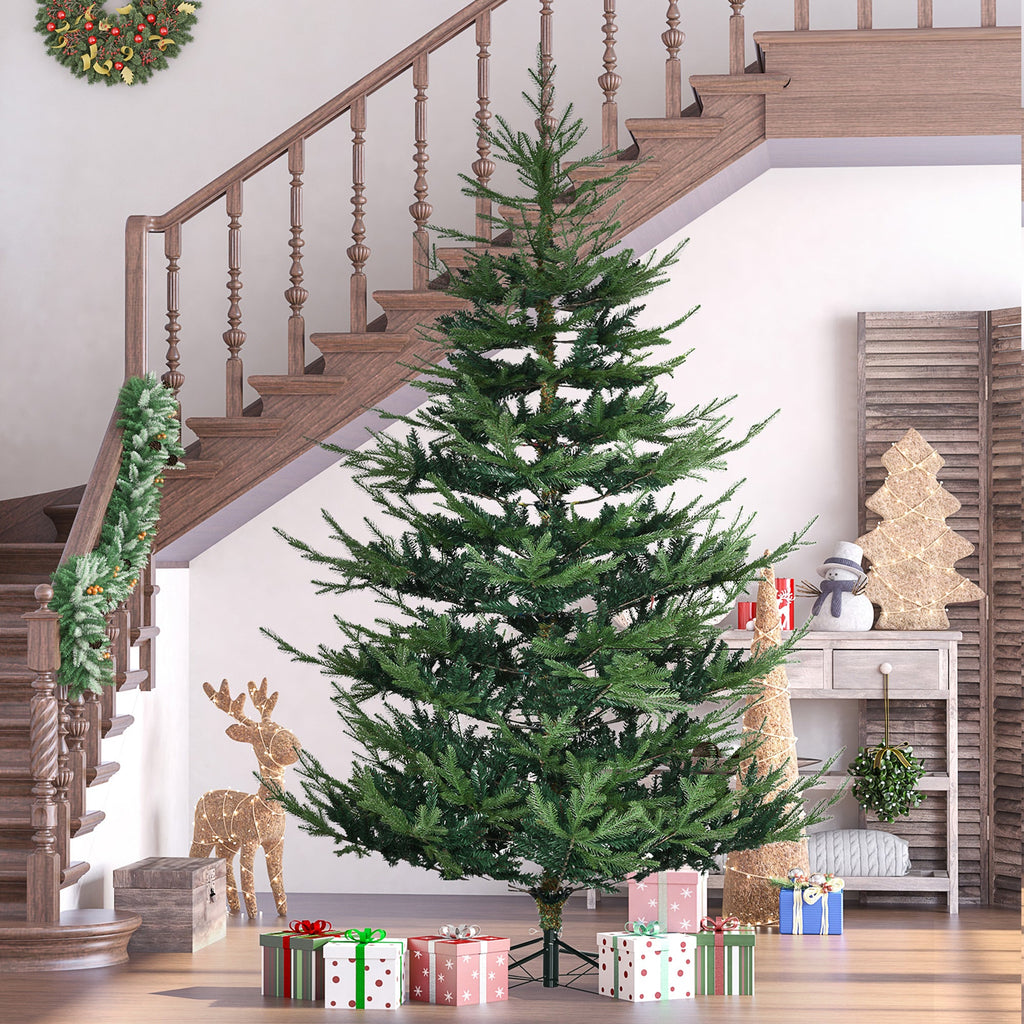 7.5 Foot Artificial Christmas Tree with Realistic Branches - Green