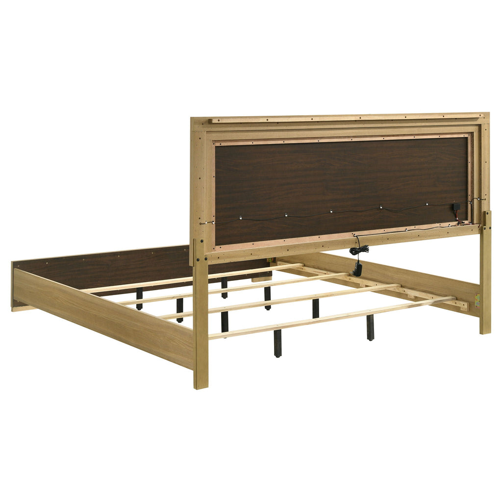 Hyland 4-piece Eastern King Bedroom Set Natural