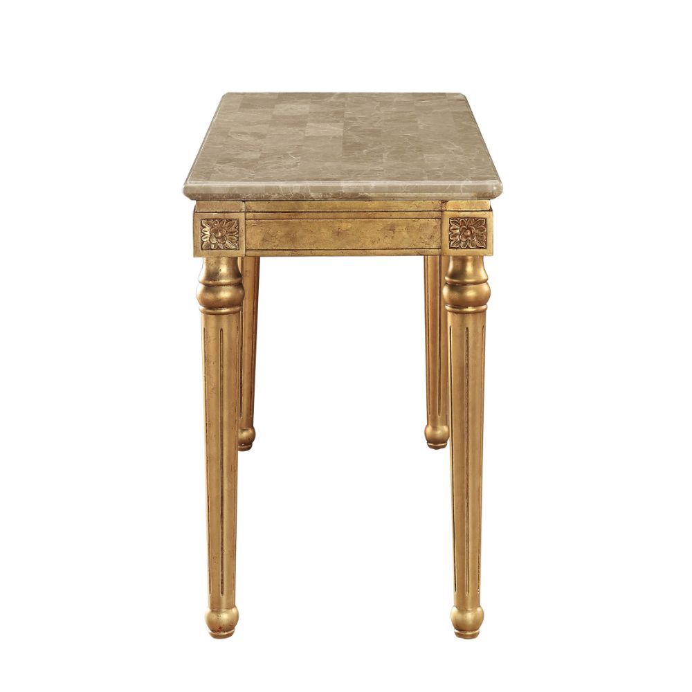 Daesha - Table