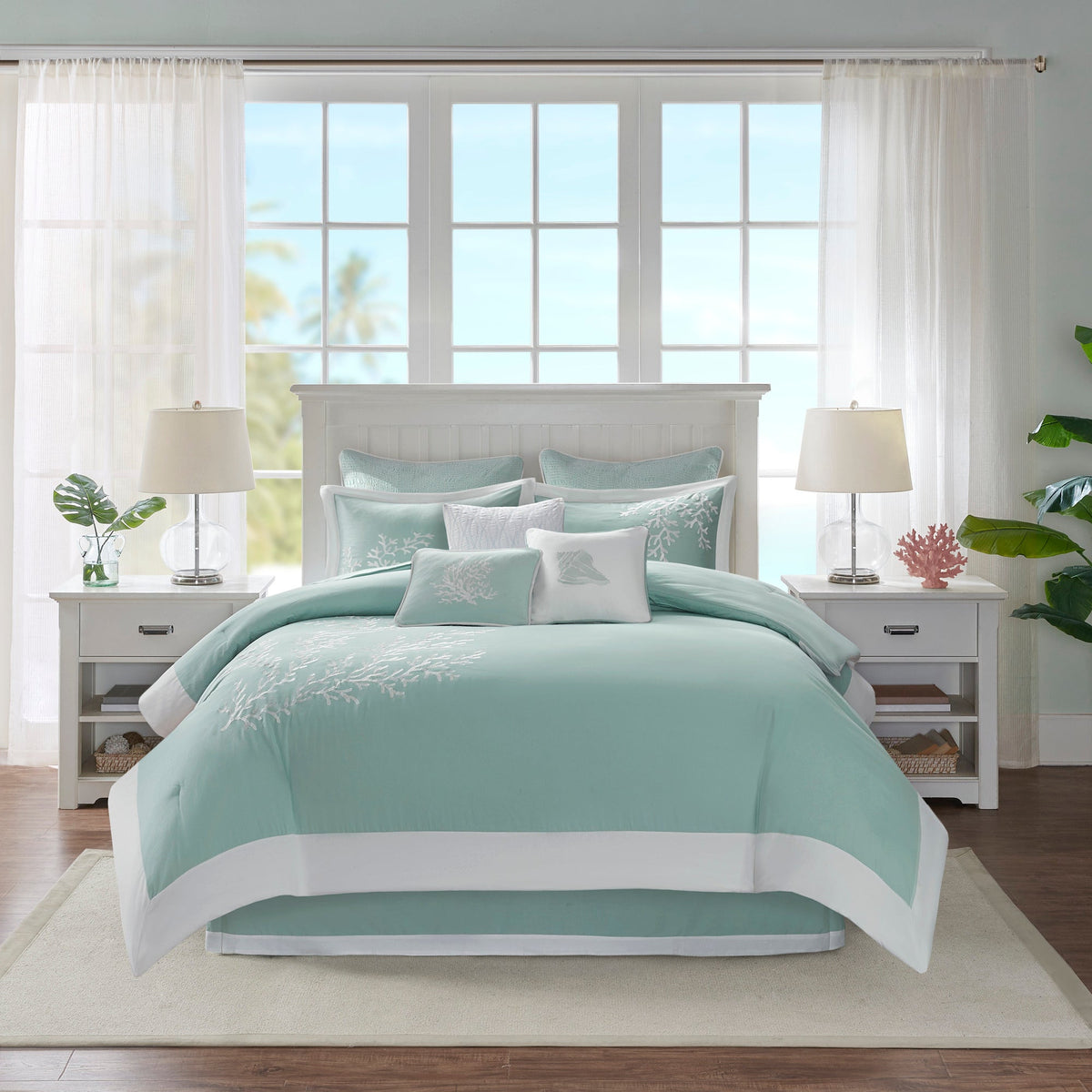 Oversized Cotton Jacquard Comforter Set with Coral Embroidery – Aqua