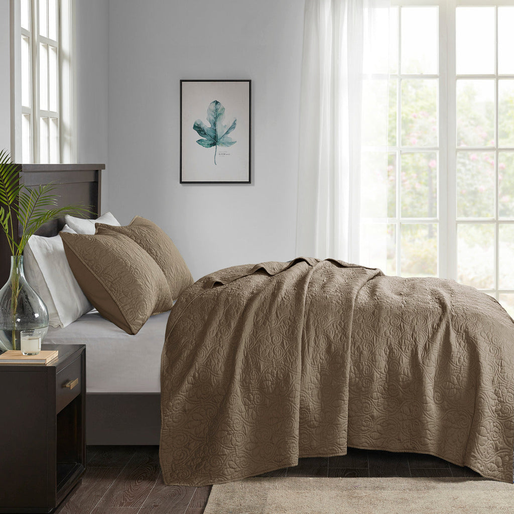 Reversible Quilt Set with Antimicrobial Treatment - Mocha
