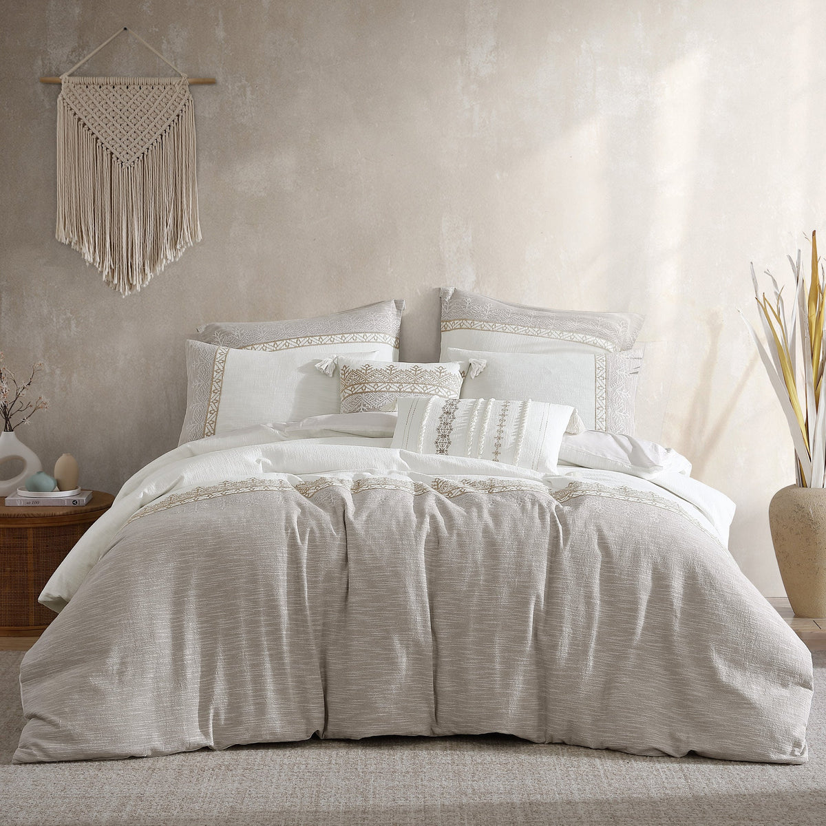 Preston 5-Piece Textured Jacquard Comforter Set with Decorative Pillows - Tan & White